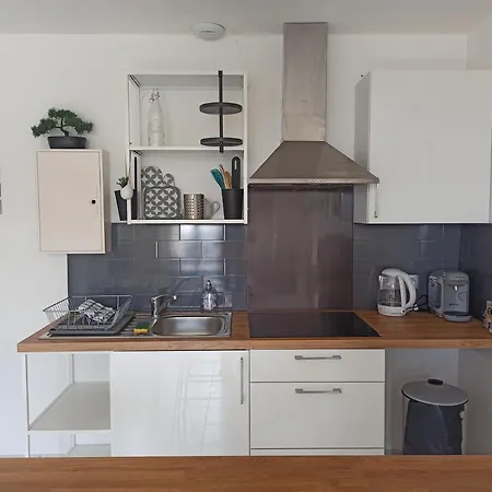 Faubourg De La Cueille - Aux Portes Du Futuroscope *